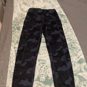 Blue/Black worm s camo yoga leggings